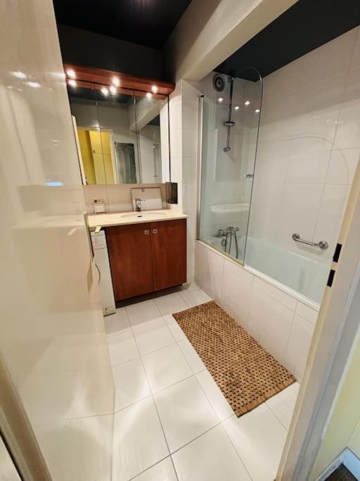 Appartamento Cosy Pere Lachaise-parking Prive *